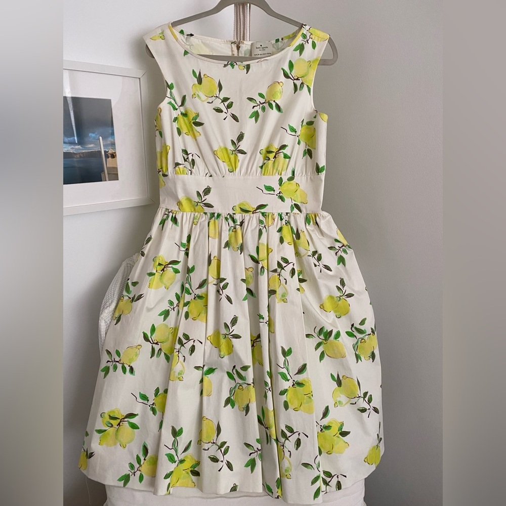 Kate Spade super popular sold out lemon print design. The prettiest brunch dress